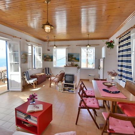 Options House Villa Хидра Екстериор снимка