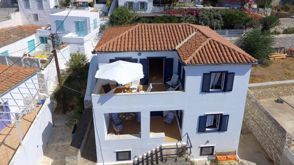 Options House Villa Хидра Екстериор снимка