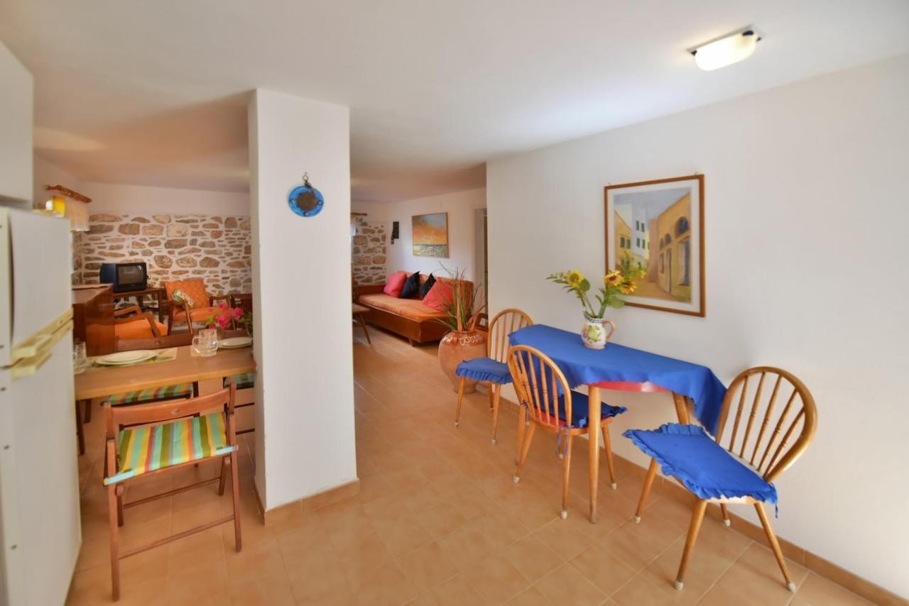 Options House Villa Хидра Екстериор снимка