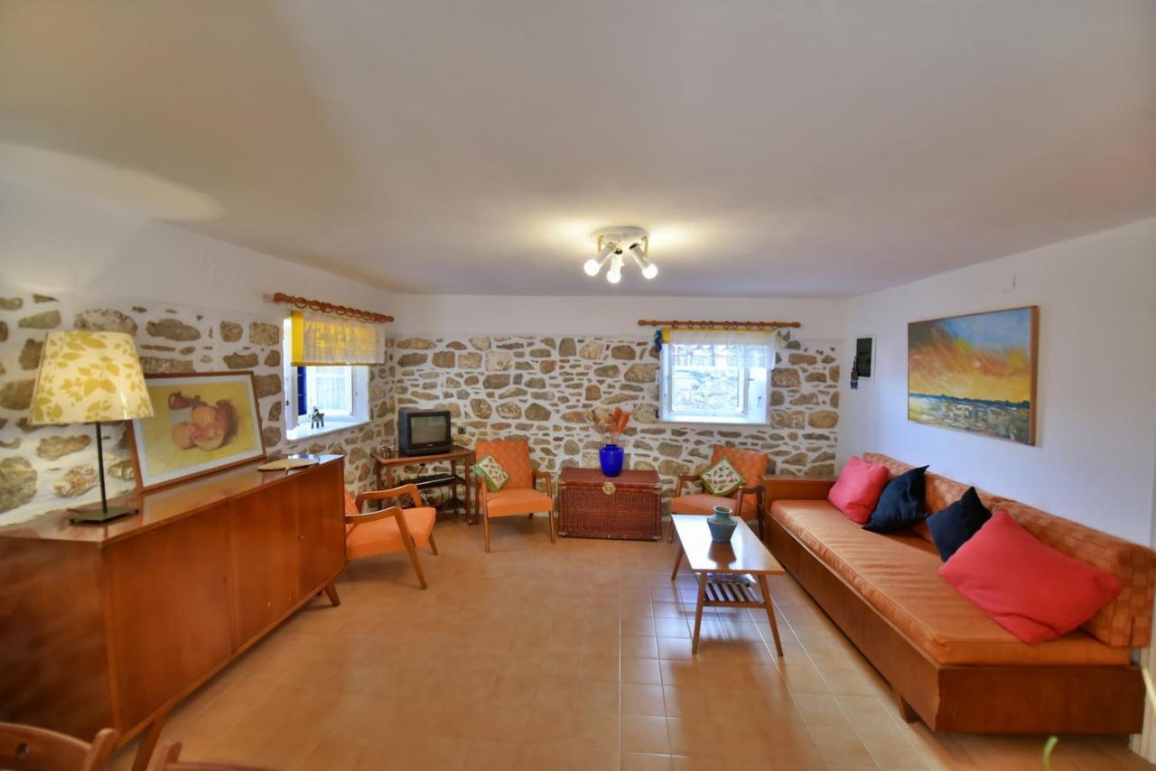 Options House Villa Хидра Екстериор снимка
