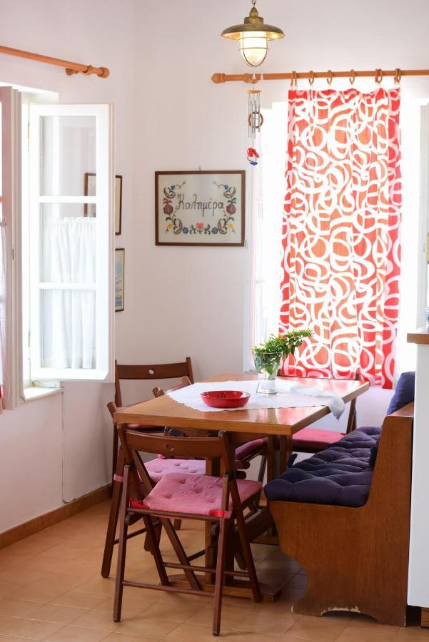 Options House Villa Хидра Екстериор снимка