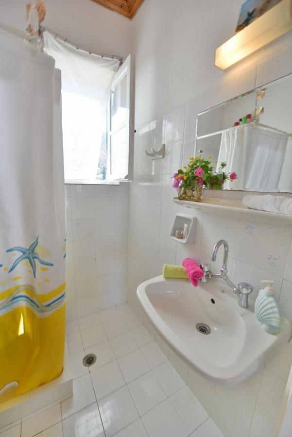 Options House Villa Хидра Екстериор снимка